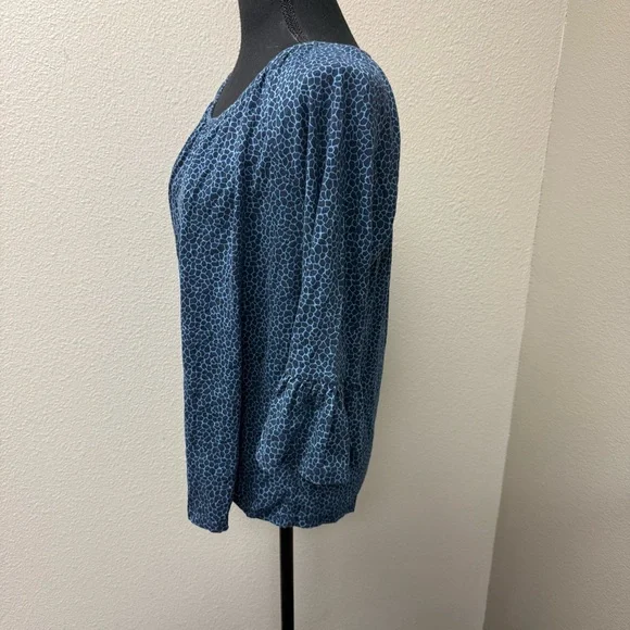 Michael Kors Blue Pebble Print Ruffle Sleeve Blouse Casual Boho Chic Top L - Picture 4 of 9